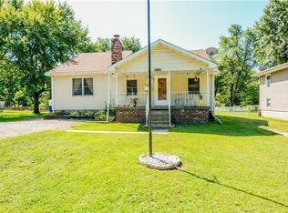 4031 E Grand Ave, Decatur, IL 62526