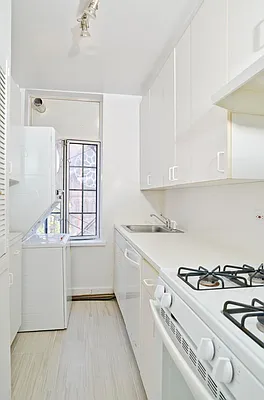 Rented by Prince Real Estate Associates LLC | media 9