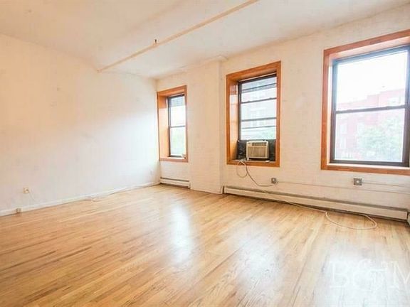 2nd image of 694 Metropolitan Ave #305