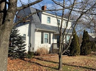 627 Main Ave, Warwick, RI 02886