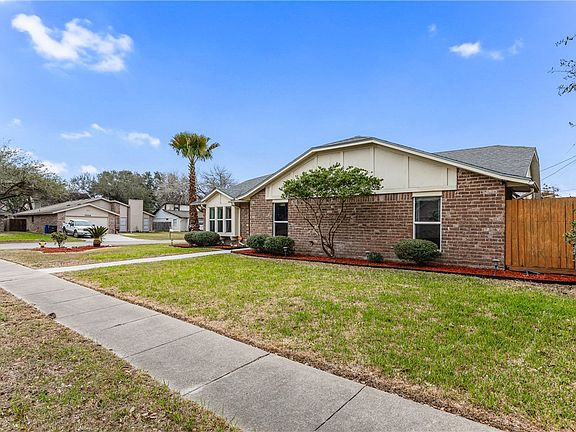 2nd image of 4933 Valley Mill Drive