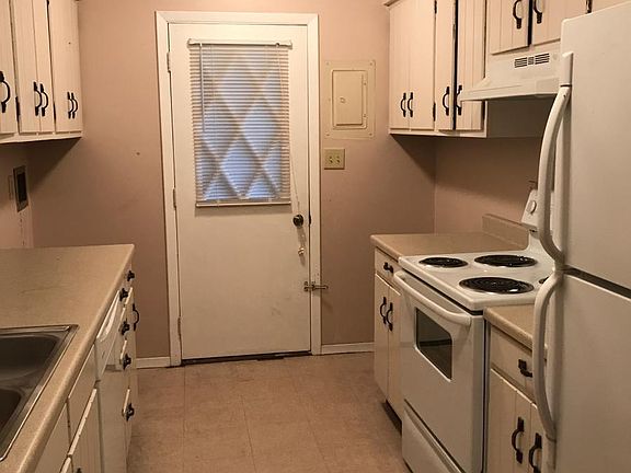 4th image of 2716 Saratoga Dr