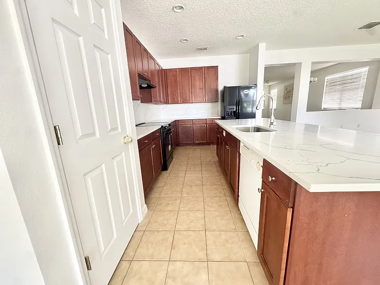 2513 Sugarsand Ct — Photo 6