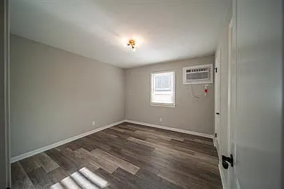 1311 West Ocean View Ave — Photo 6