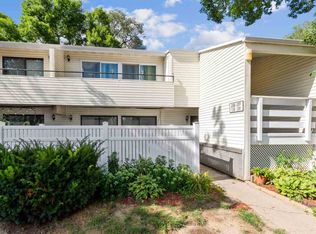 2955 Bowling St SW APT 138, Cedar Rapids, IA 52404