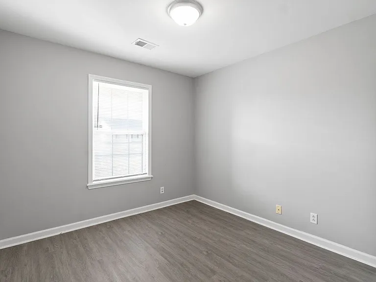 1106 Keith Ave — Photo 11