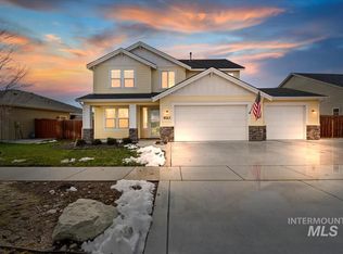 9323 W Wildbranch Dr, Star, ID 83669