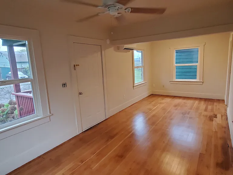 106 Knapp Ln — Photo 3