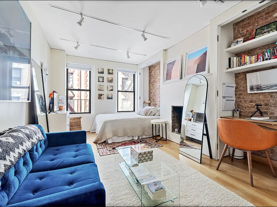 1st image of 26 Cornelia St APT 12