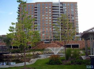 1717 Hudson Park #1717, Edgewater, NJ 07020