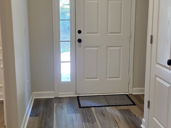 5th image of 171 Laurel Oaks Ln