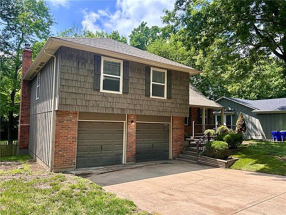 2nd image of 6220 Greenwood Dr