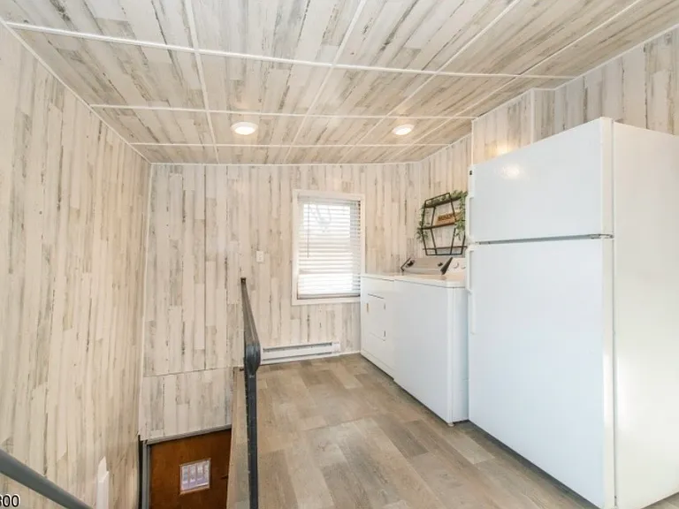 34 Morris Ave #2 — Photo 9
