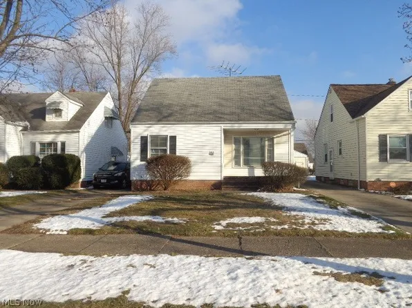 14413 Krems Ave, Maple Heights, OH 44137