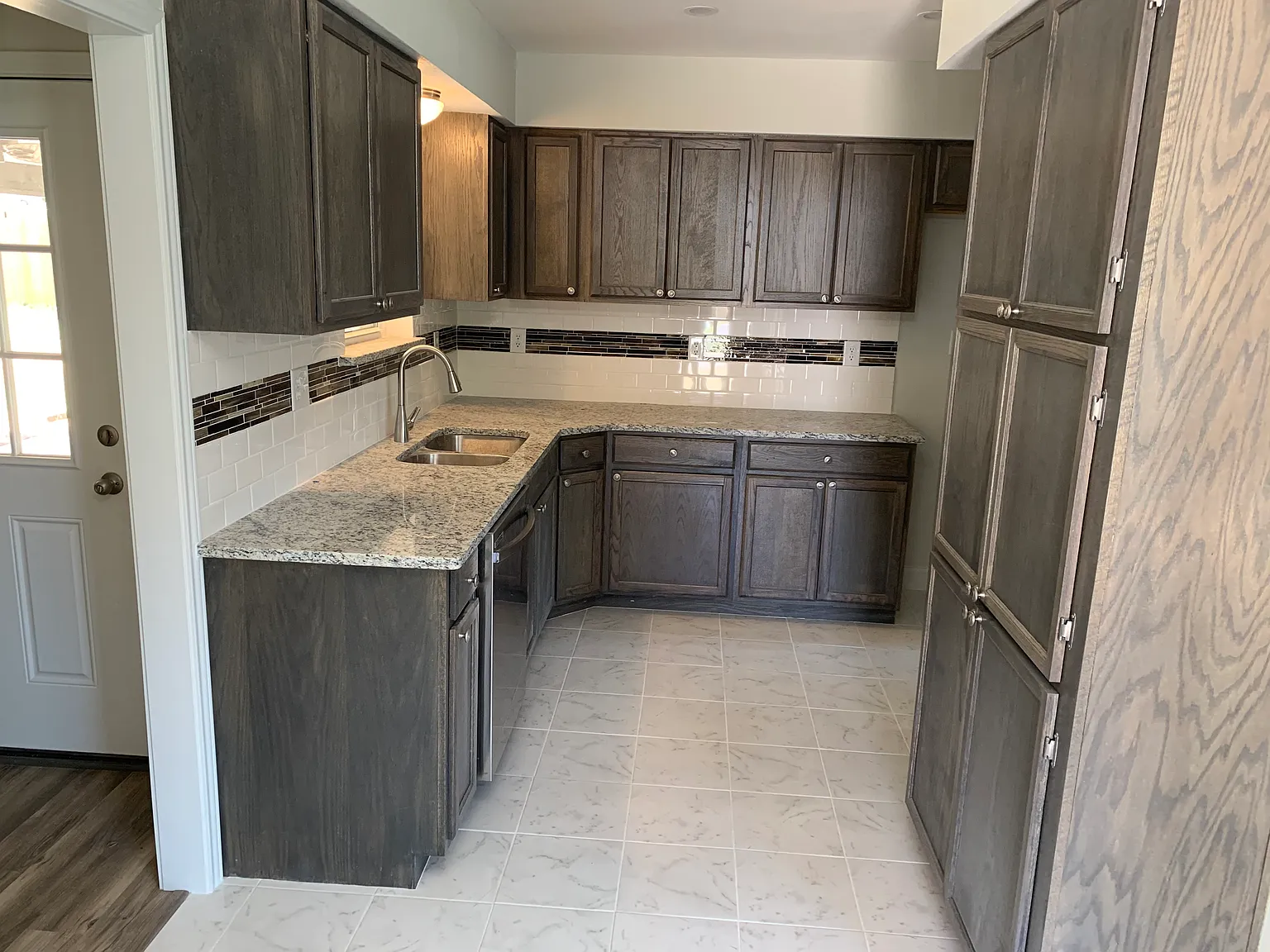 4 bed, 1290 sqft, $1,500 — Photo 2