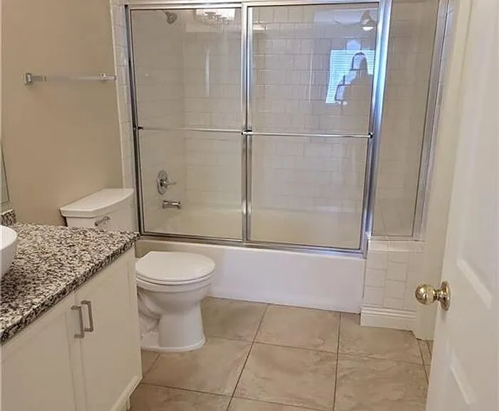 2605 Glen Green Ave — Photo 17