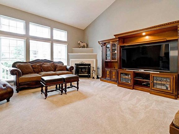 2nd image of 4115 Bryant Park Dr