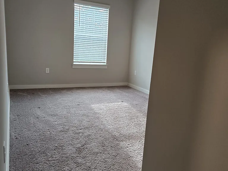 326 Lydia Dr — Photo 43