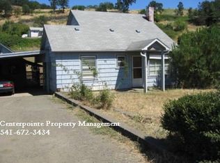 929 NE Willow St, Roseburg, OR 97470