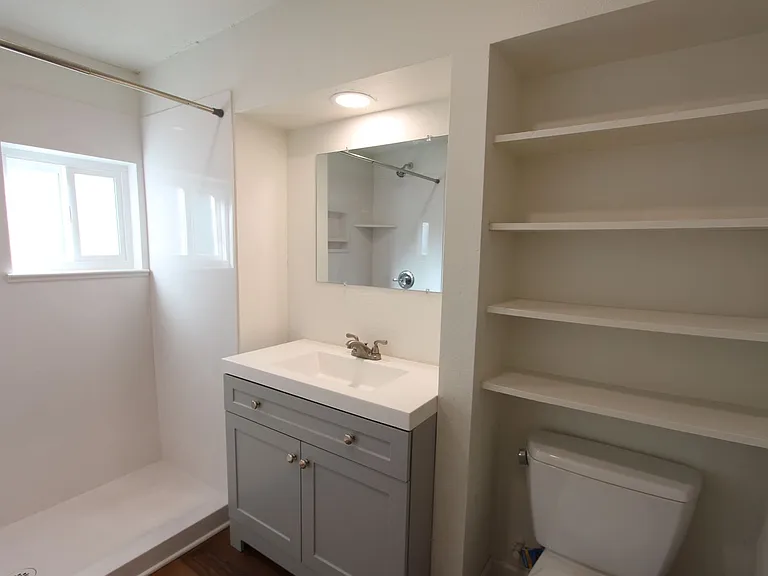 1612 N San Francisco St — Photo 20