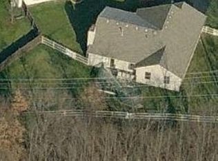 2429 Rock Creek Ct, Grove City, OH 43123
