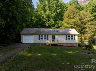 2120 40th Avenue Ct NE, Hickory, NC 28601