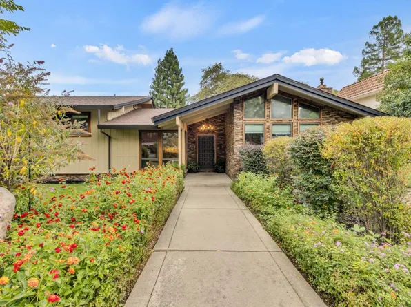 3905 N Lakeshore Blvd, Loomis, CA 95650