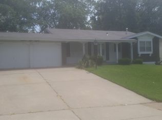 11880 Brampton Hunt Rd, Florissant, MO 63033