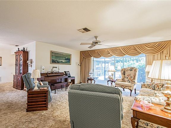 5th image of 3025 Meyer Dr