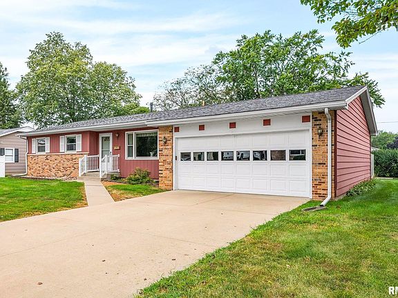 4th image of 1154 Sweetbriar Pl