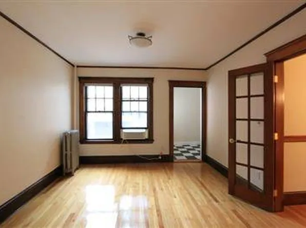 13 Story St, Cambridge, MA 02138