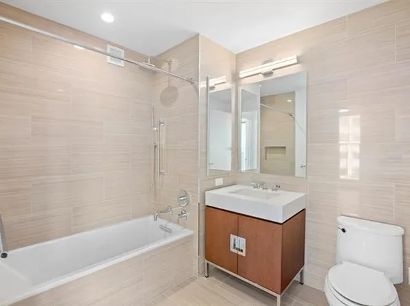 99 Hudson Street image 12 of 32