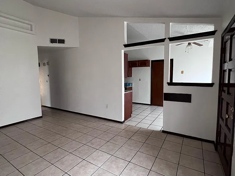 11736 Henry Phipps Dr — Photo 5