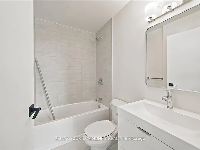 33 Erie Ave #1409 — Photo 16