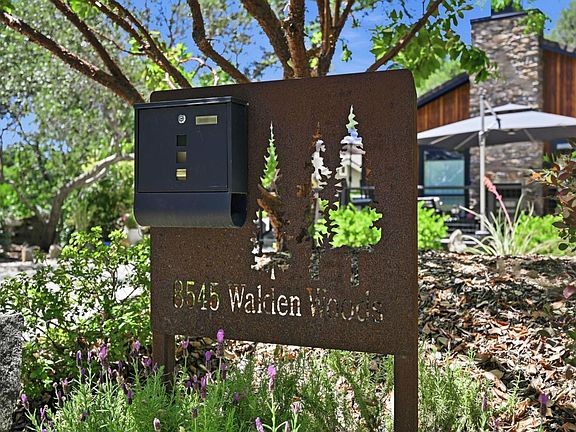 3rd image of 8535 Walden Woods Way