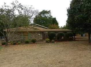 2913 Granite Dr, Longview, TX 75604