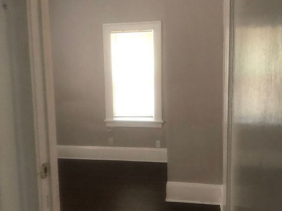 3rd image of 3322 Bryant Ave N