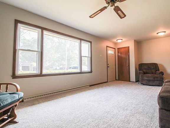 4th image of W3335 Gruennert St