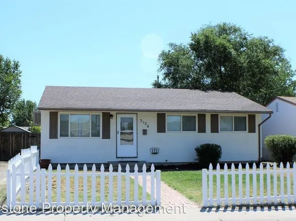 3126 S Skyview Ln, Pueblo, CO 81007