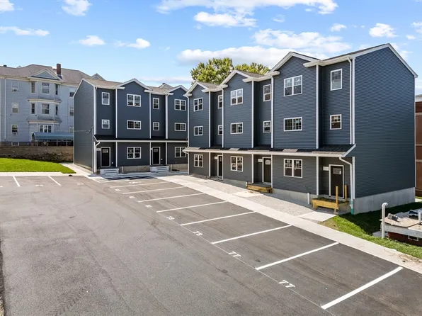 79 Hunter St, Fall River, MA 02721