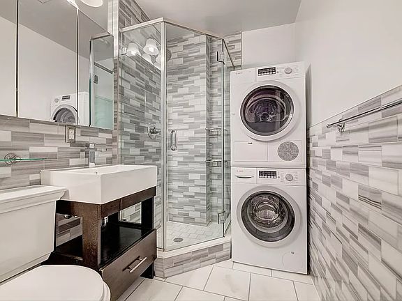 5th image of 200 Stanton St #1A