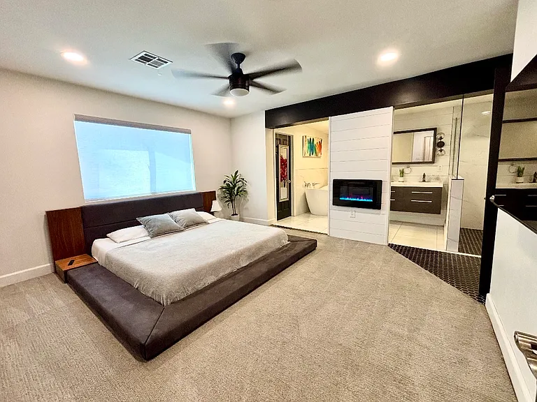 8602 E Highland Ave — Photo 11