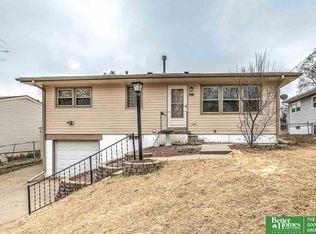 4511 Crown Point Ave, Omaha, NE 68104