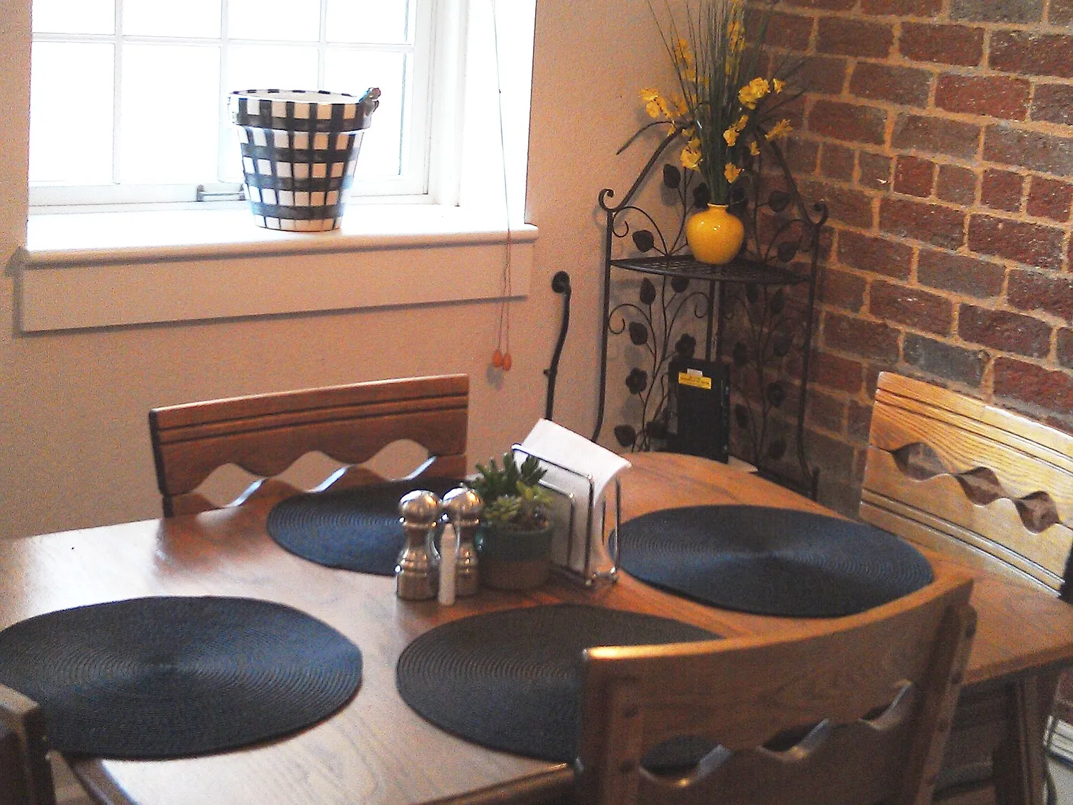 1 bed, 1000 sqft, $2,200 — Photo 4