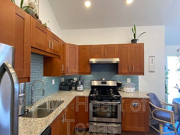 5th image of 1311 E 52nd St Unit 6