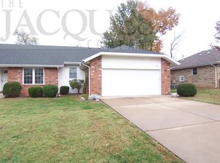3233 W Greenwood St, Springfield, MO 65807