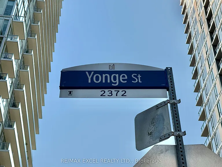 33 Helendale Ave #1012 — Photo 33