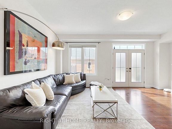 4th image of 208 Cornell Park Ave