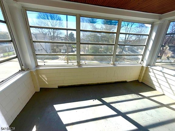 4th image of 31 Linda Vista Ave Floor 2