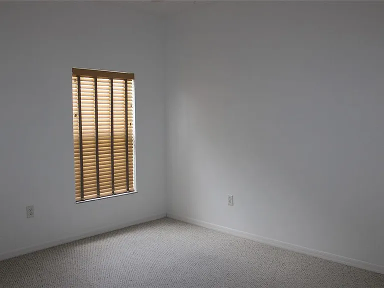 339 Mariners Gate Dr — Photo 8